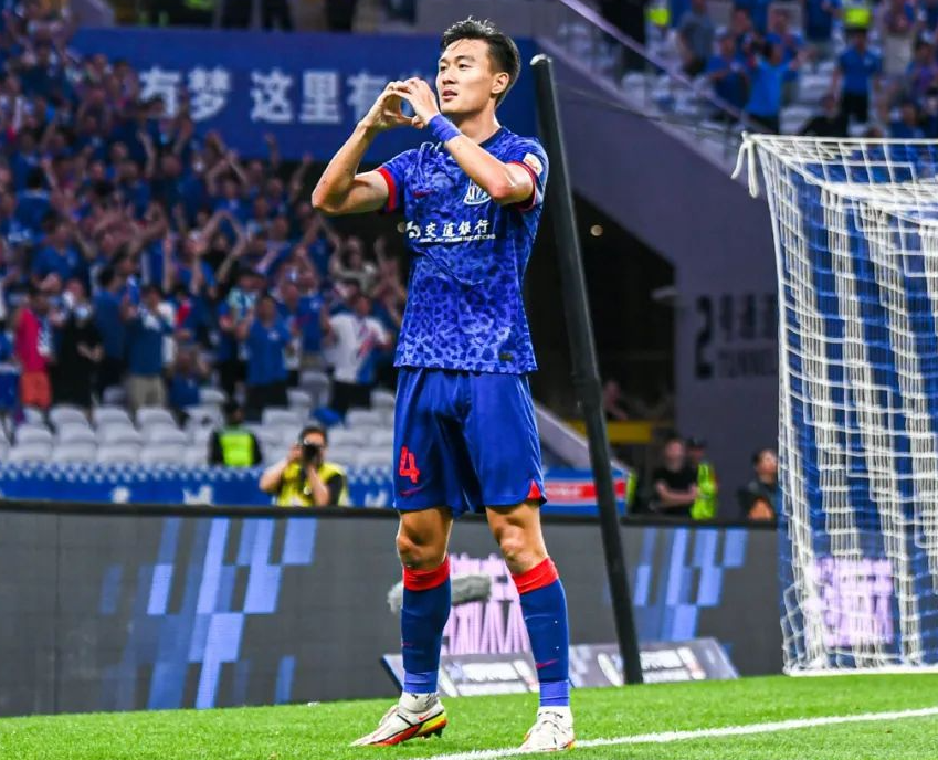 包含申花主场迎战苏宁，力争积分榜上的领先位置的词条