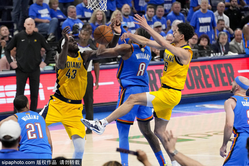 公牛绝杀时刻，三连败点燃赛场，西亚卡姆迎来胜利！