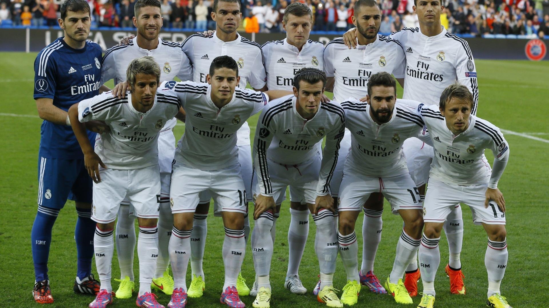 哈兰德迎来十二赛季高光表现,雄鹿球迷沸腾!